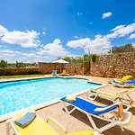 Entrecolinas Villa *