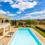 Entrecolinas Villa *