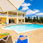 Villa Entrecolinas