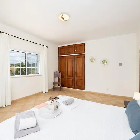 Entrecolinas 别墅 *